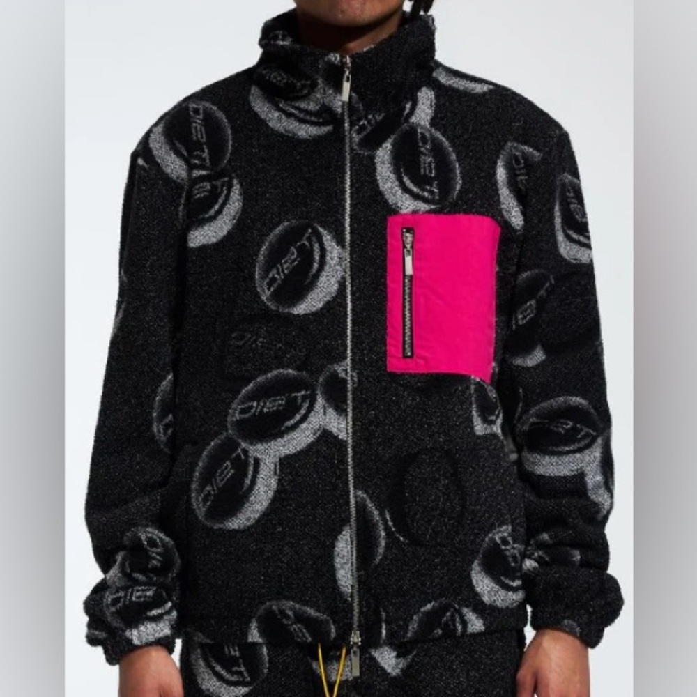 Diet Starts Monday all over fleece puffer jacket men’s small